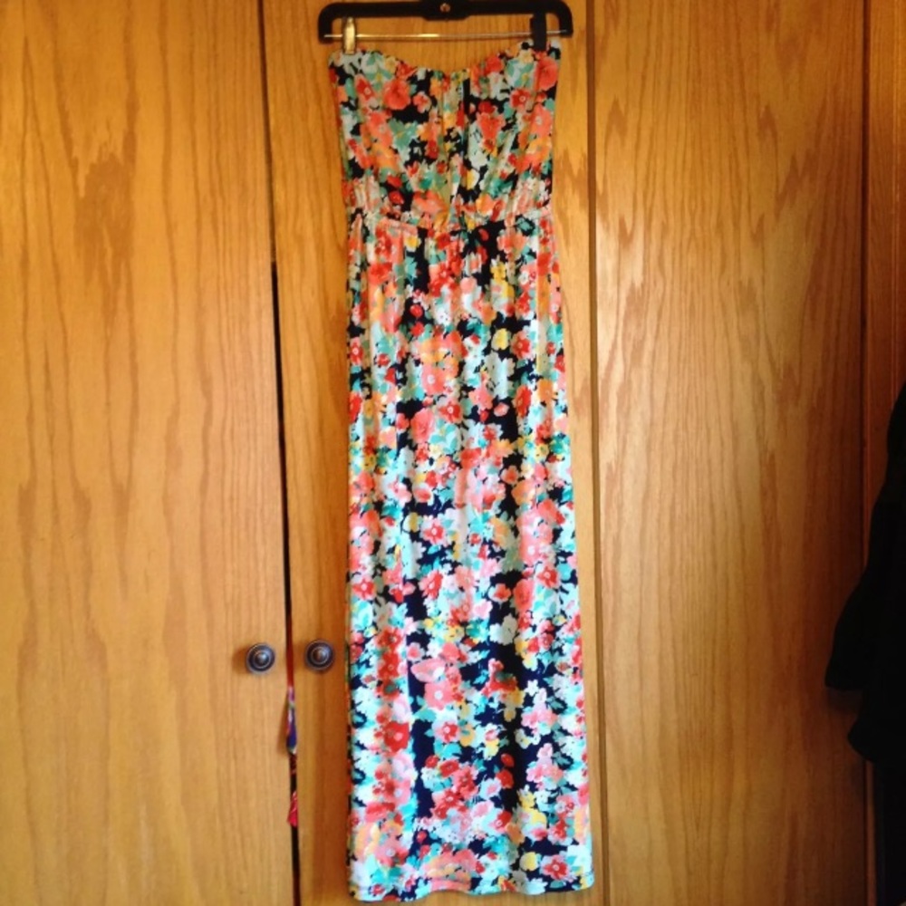 🌺 Trixxi Floral Maxi Dress S